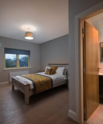 Bedroom with En-Suite